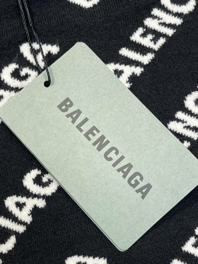 Свитер Balenciaga