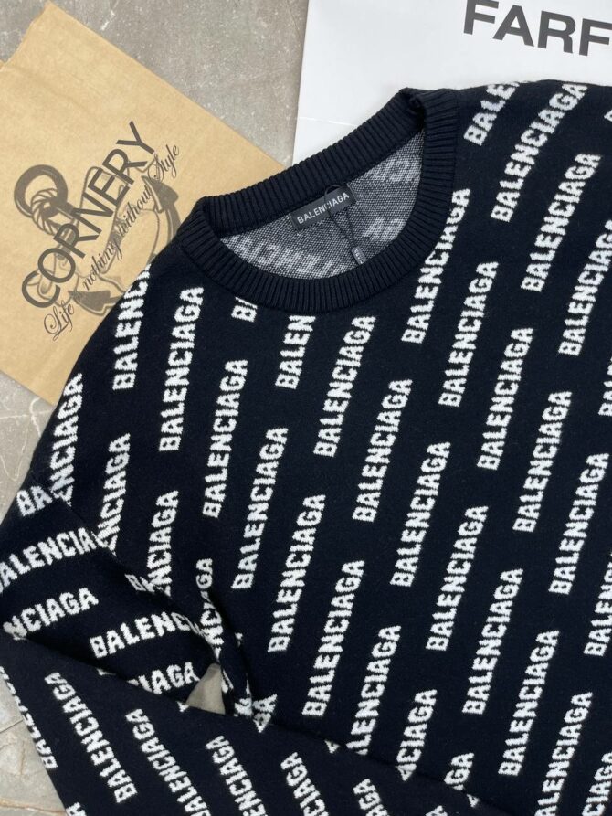 Свитер Balenciaga