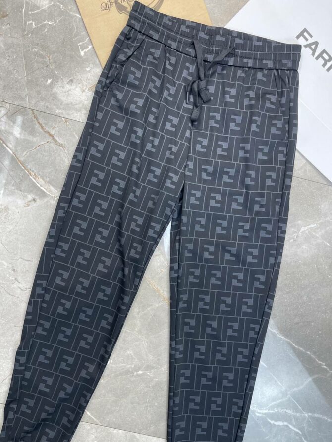 Штаны Fendi