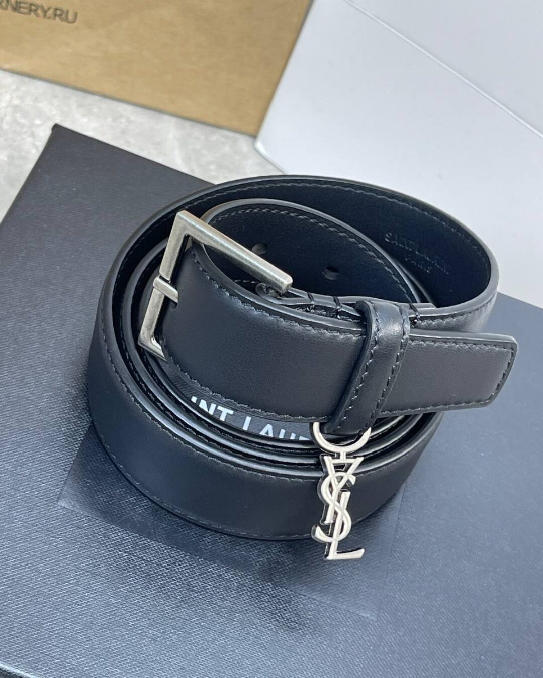 Ремень Yves Saint Laurent