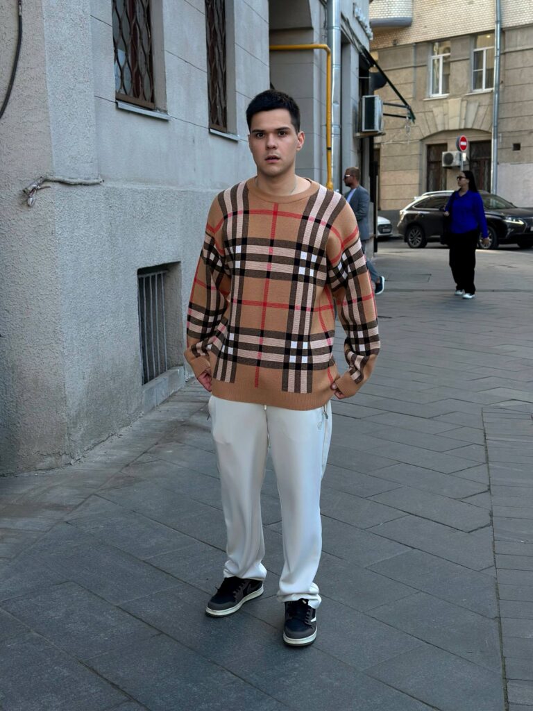 Свитер Burberry