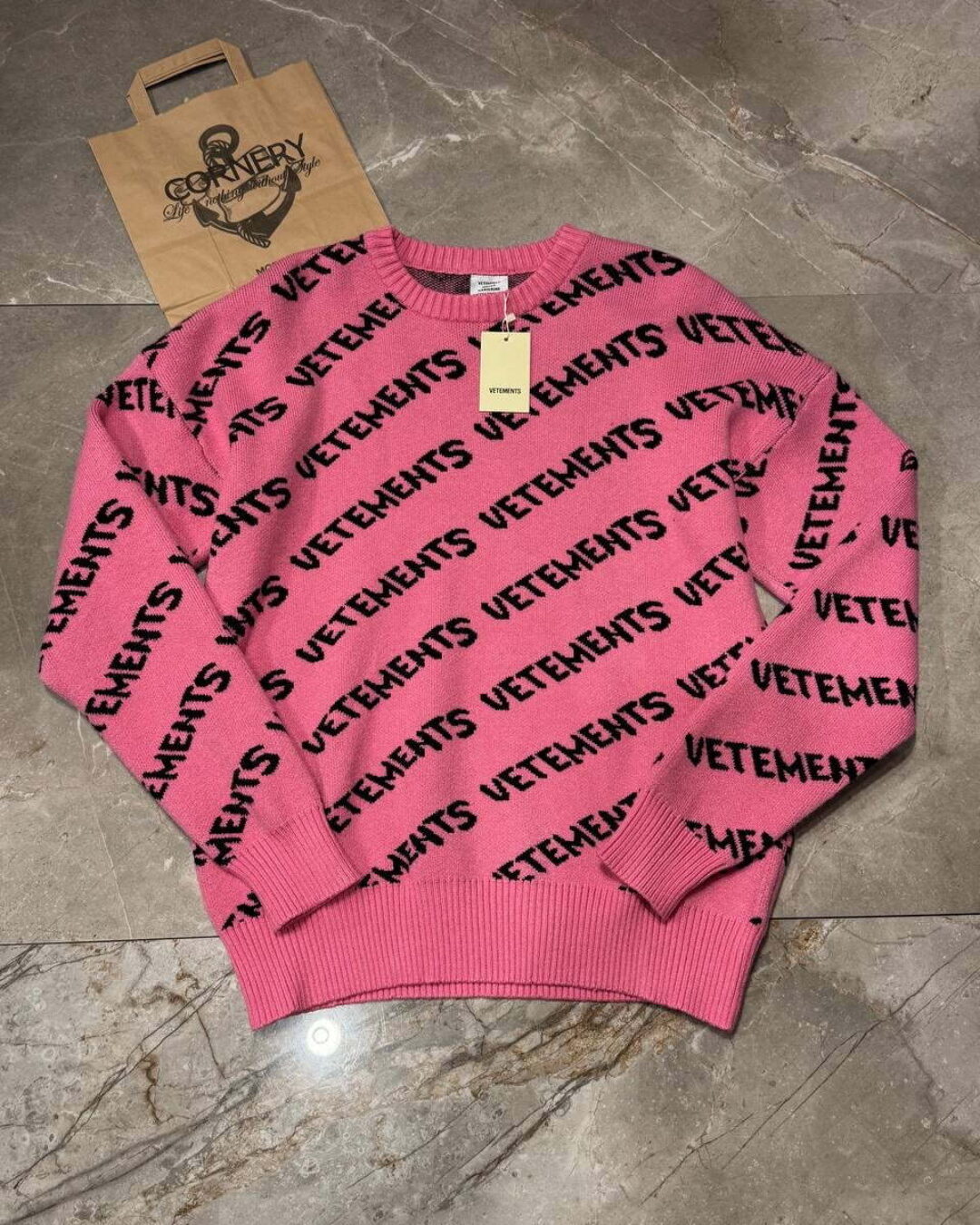 Свитер Vetements