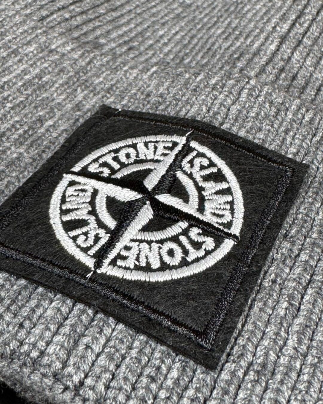 Шапка Stone Island