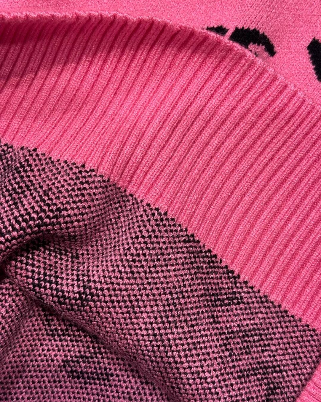 Свитер Vetements