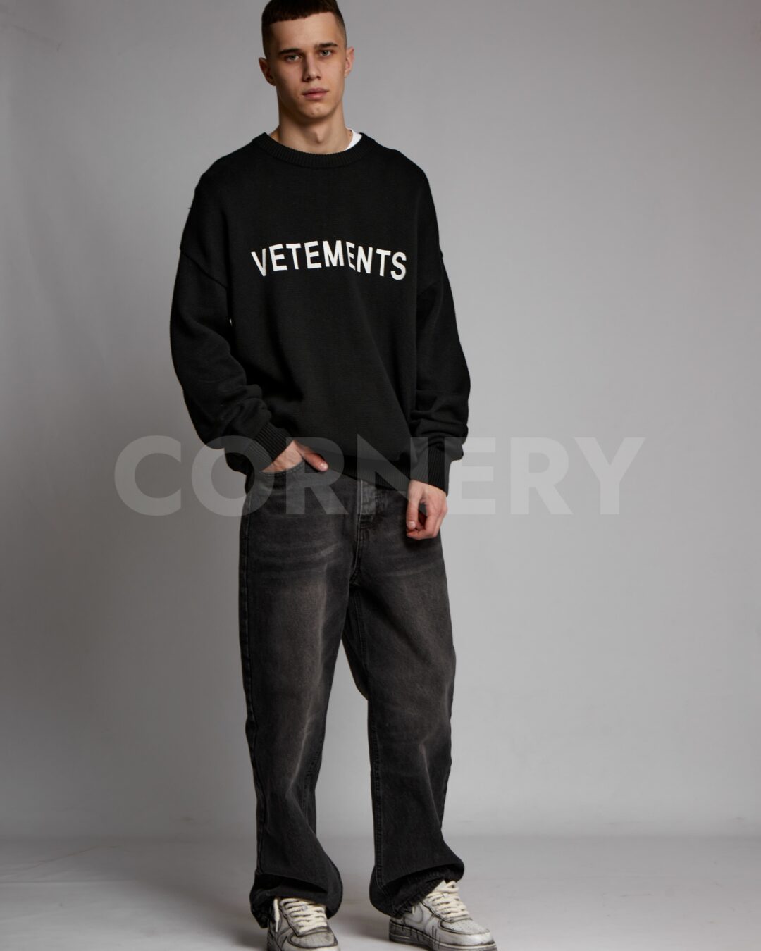 Свитер Vetements