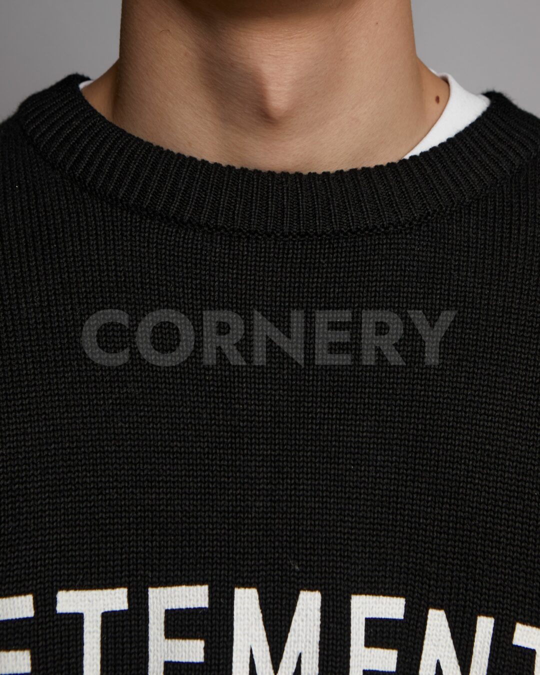 Свитер Vetements