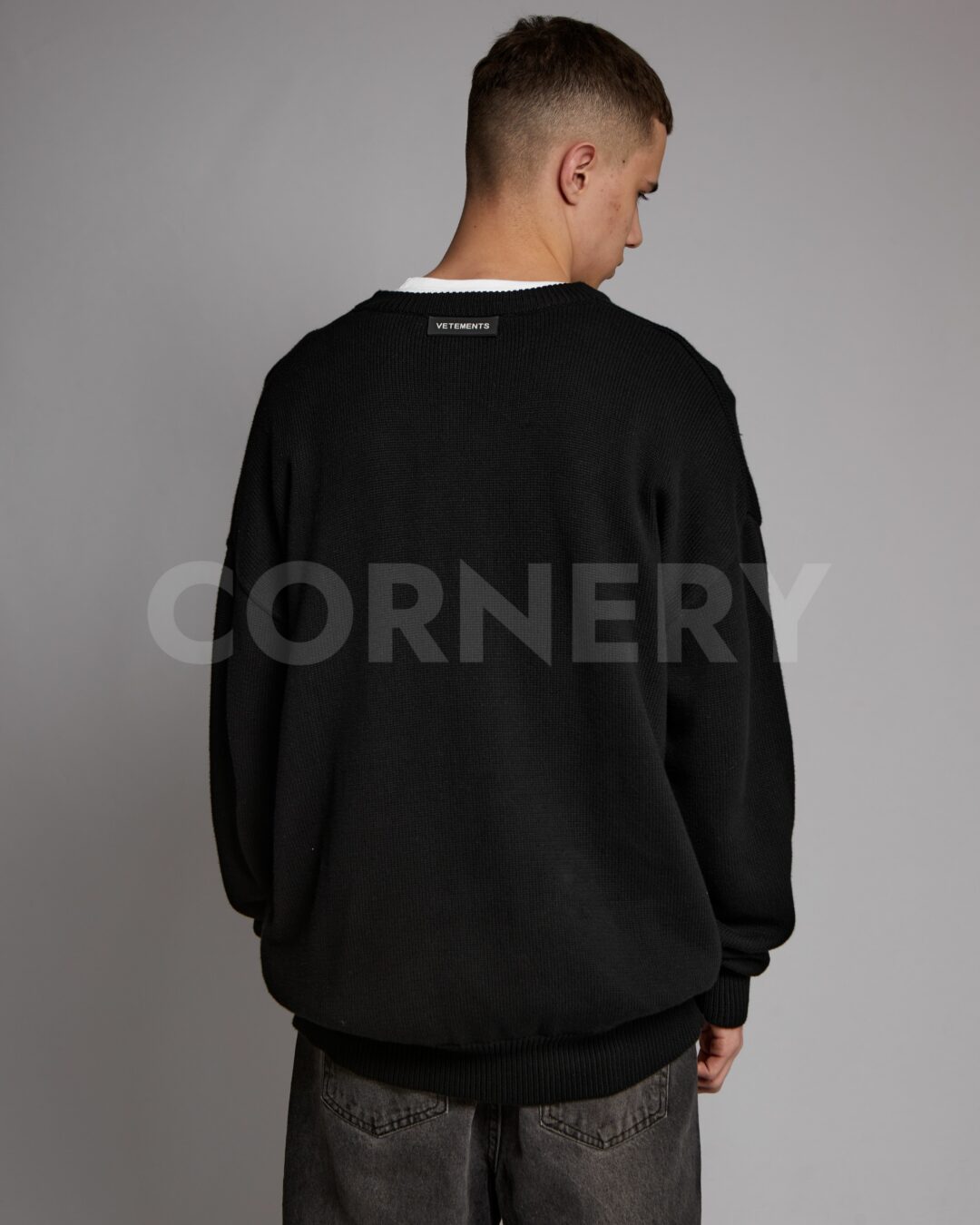 Свитер Vetements