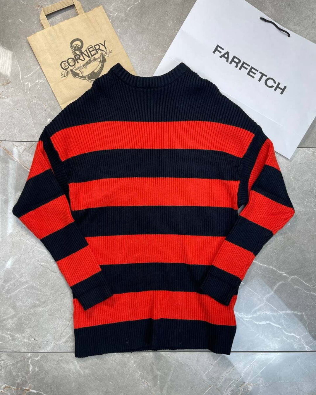 Свитер Balenciaga