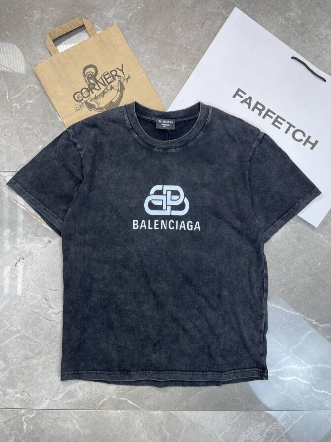 Футболка Balenciaga
