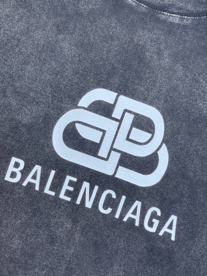 Футболка Balenciaga