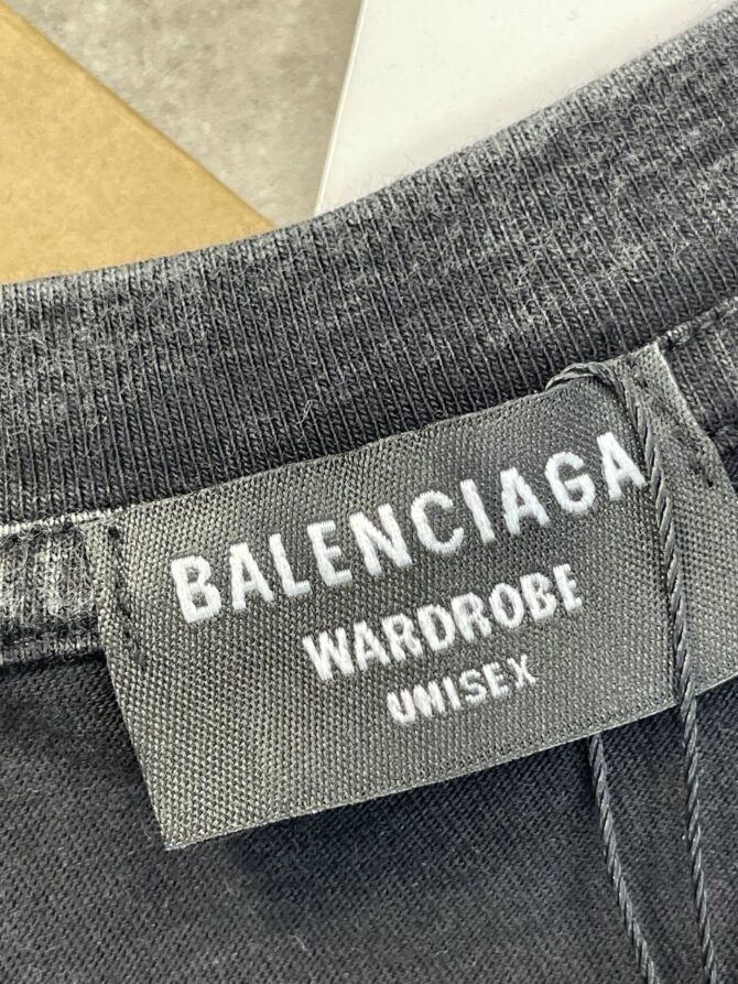 Футболка Balenciaga