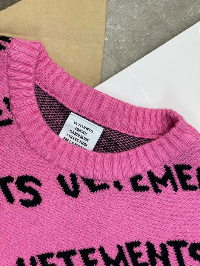 Свитер Vetements