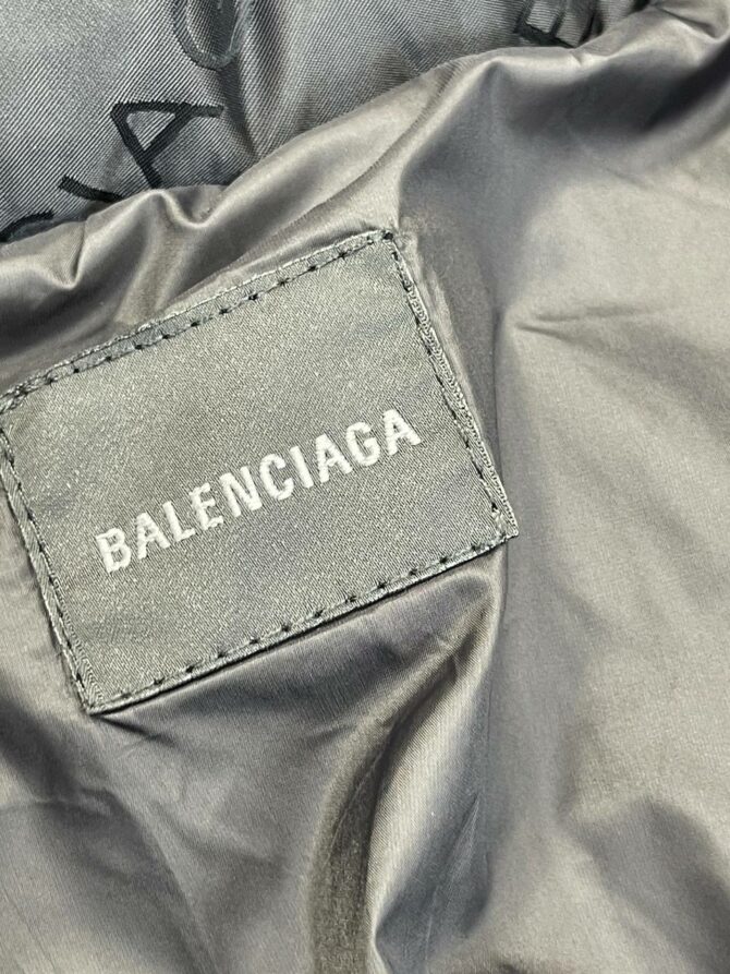 Пуховик Balenciaga