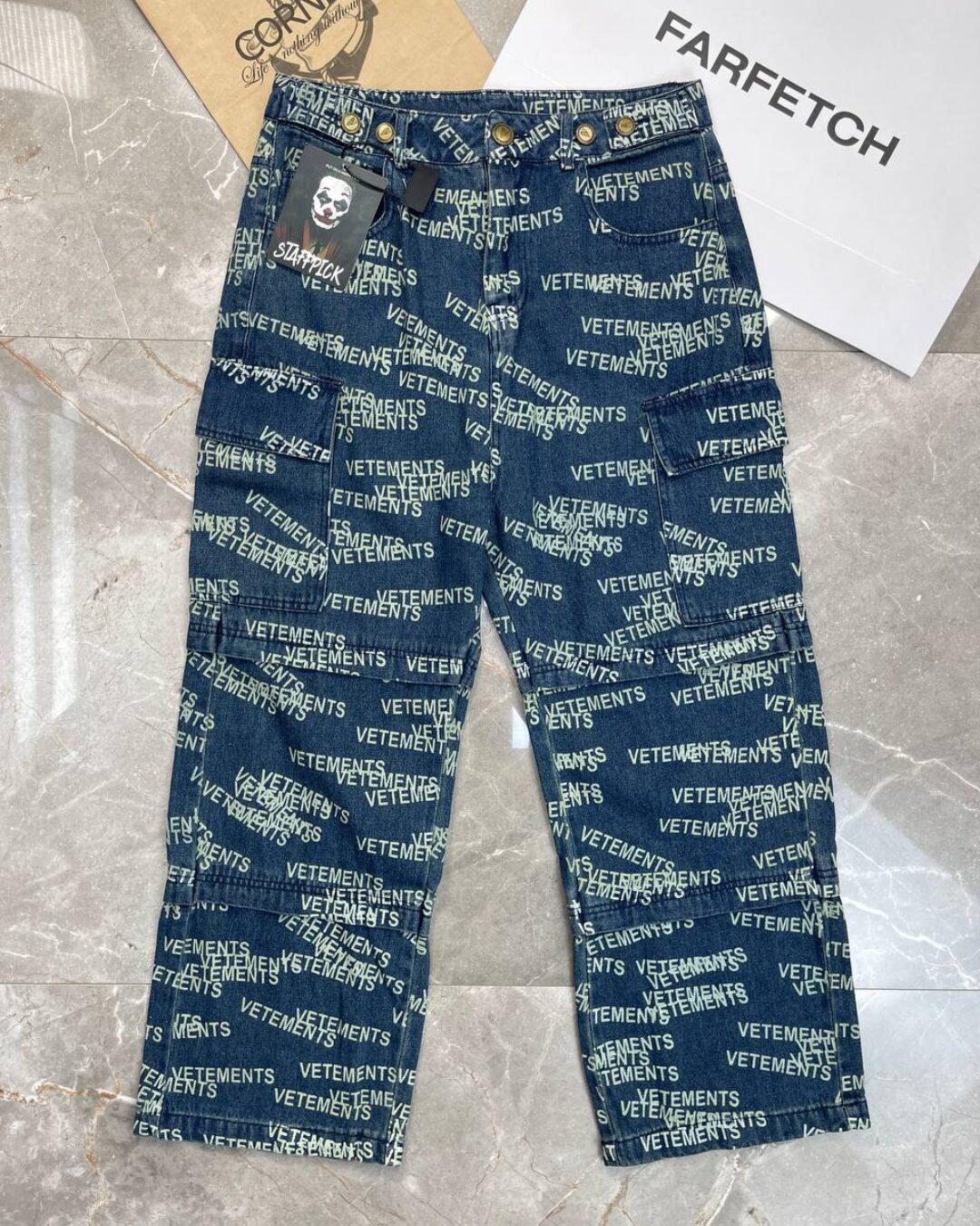 Джинсы Vetements