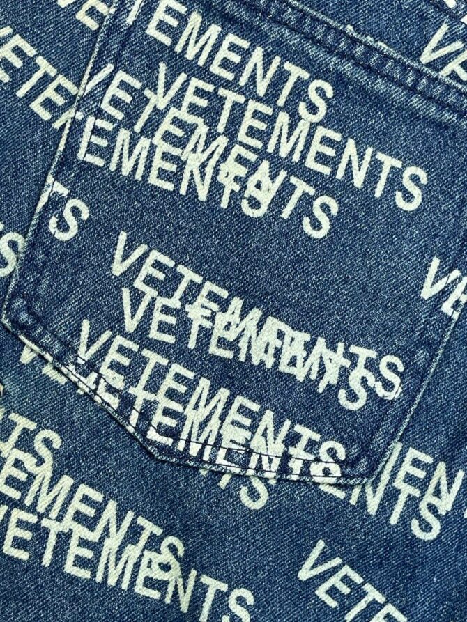 Джинсы Vetements