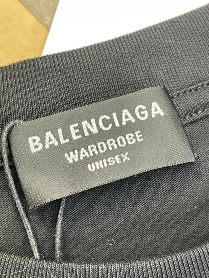 Футболка Balenciaga