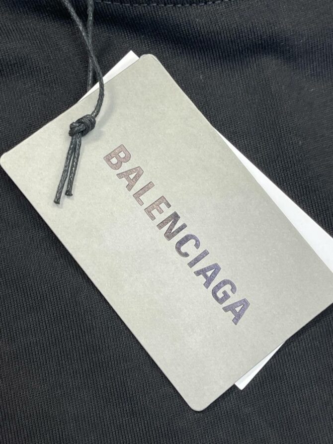 Футболка Balenciaga