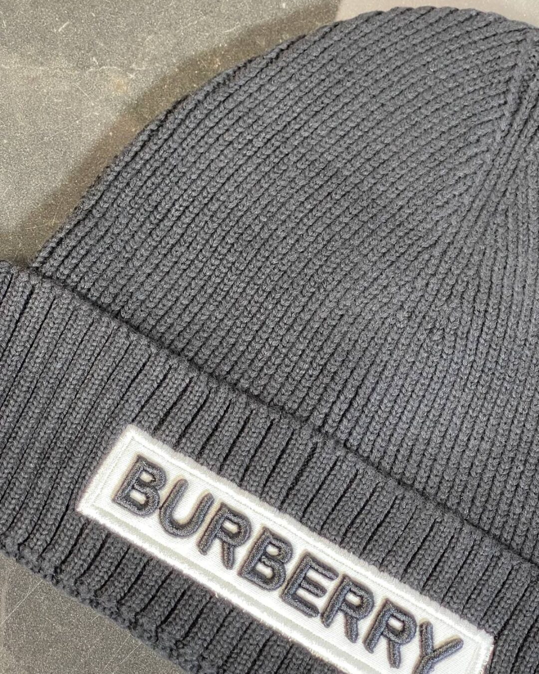 Шапка Burberry