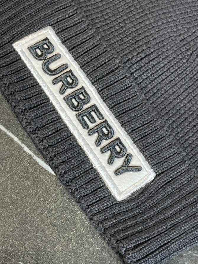 Шапка Burberry
