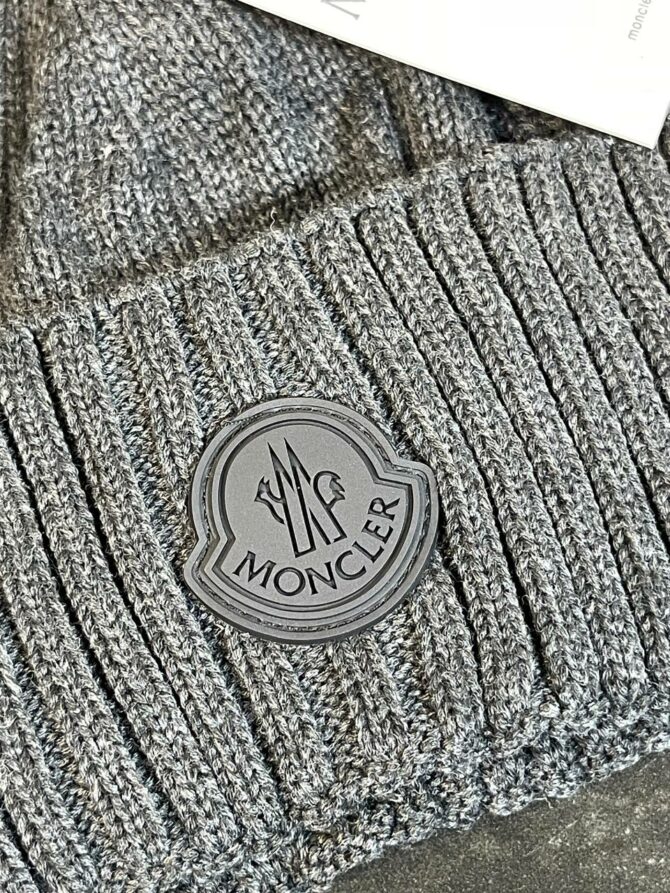 Шапка Moncler