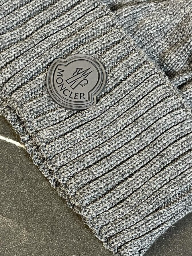 Шапка Moncler