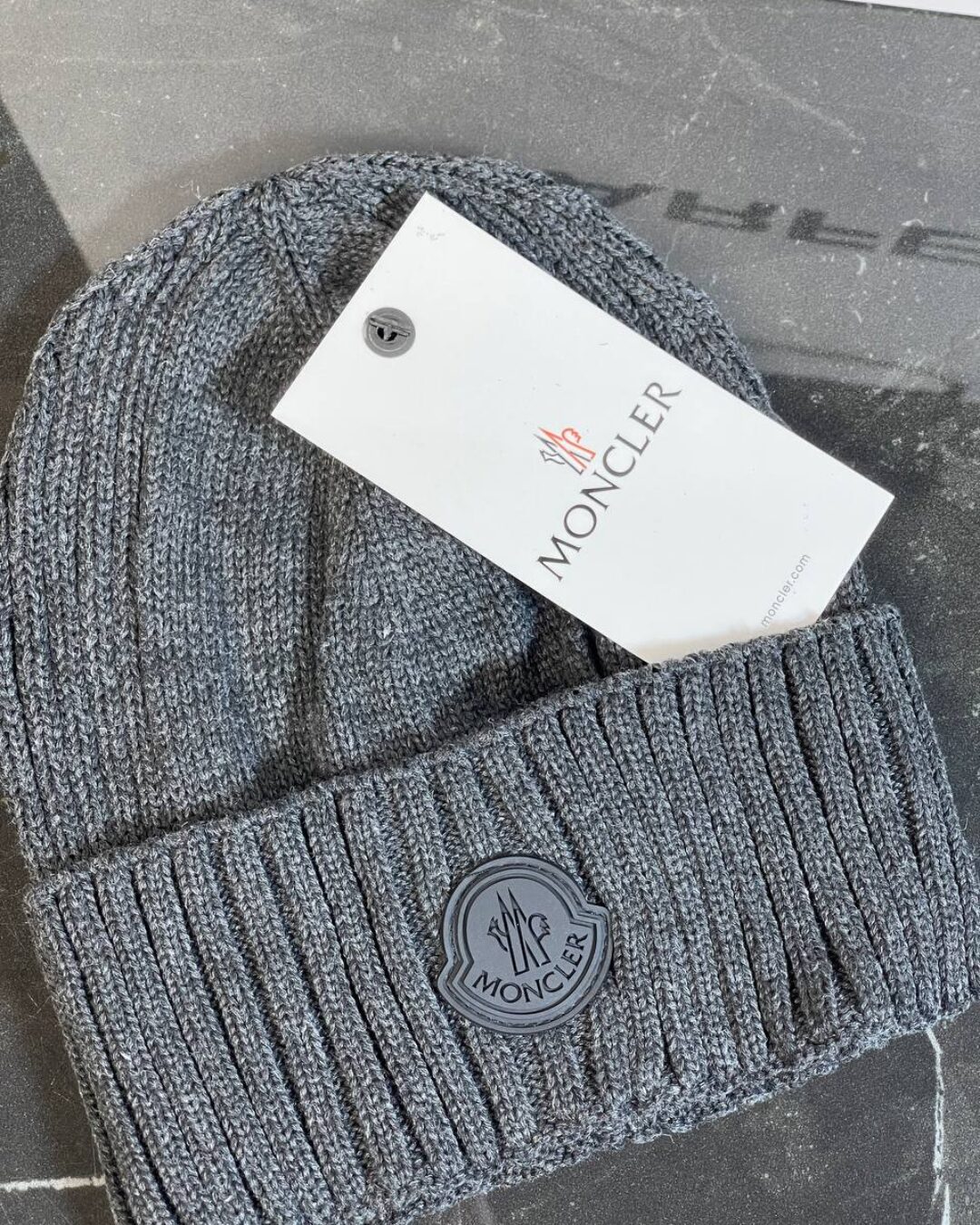 Шапка Moncler
