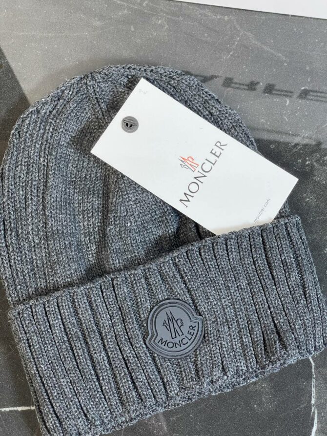 Шапка Moncler