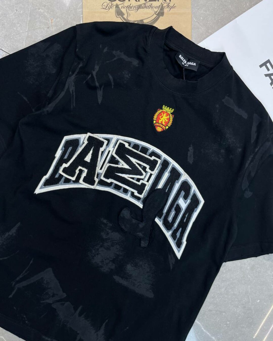 Футболка Balenciaga