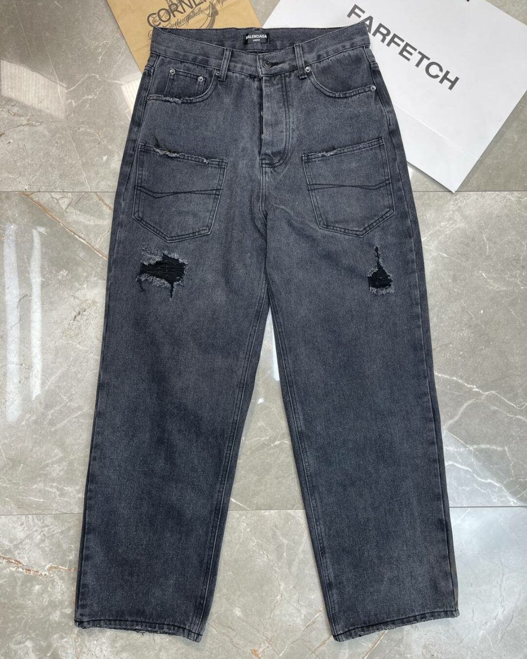 Джинсы Balenciaga