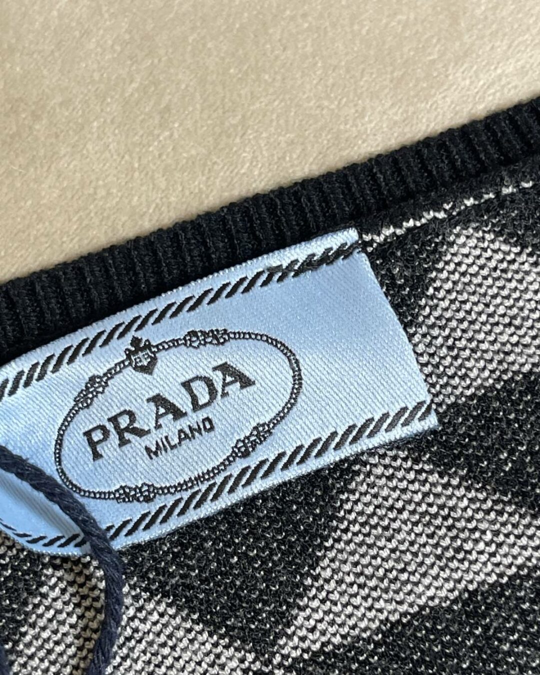 Кофта Prada