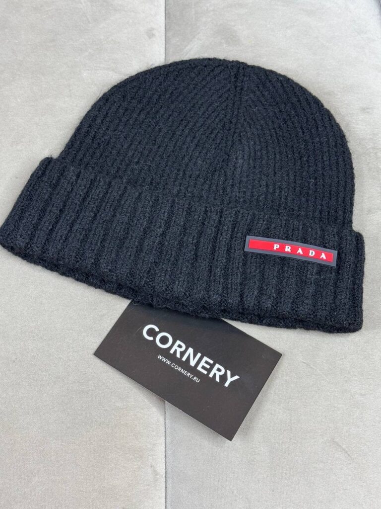 Шапка Prada
