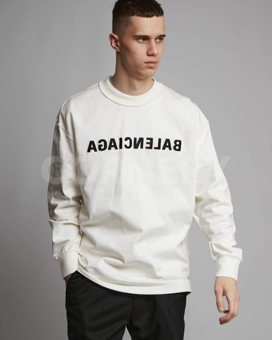 Кофта Balenciaga