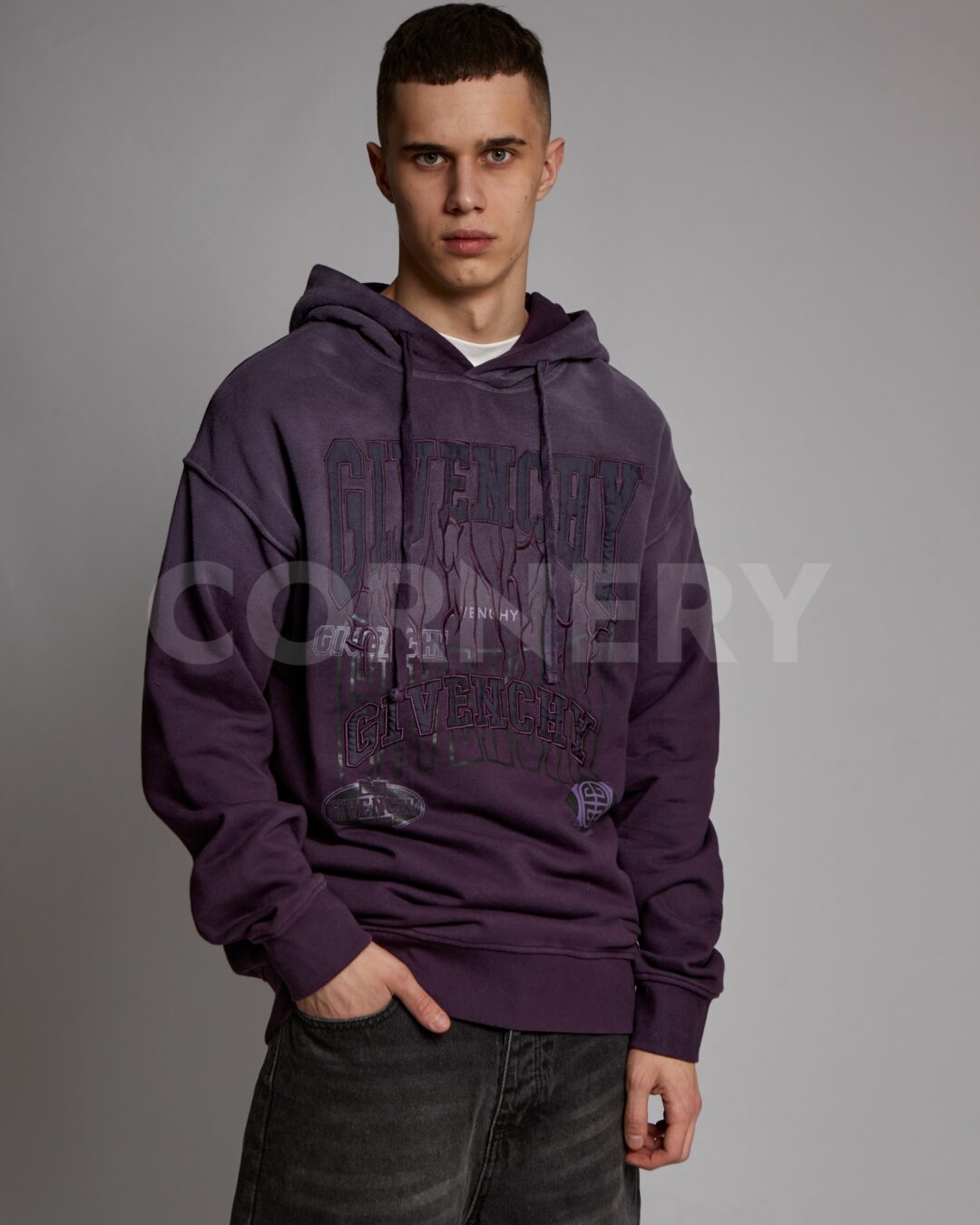 Худи Givenchy