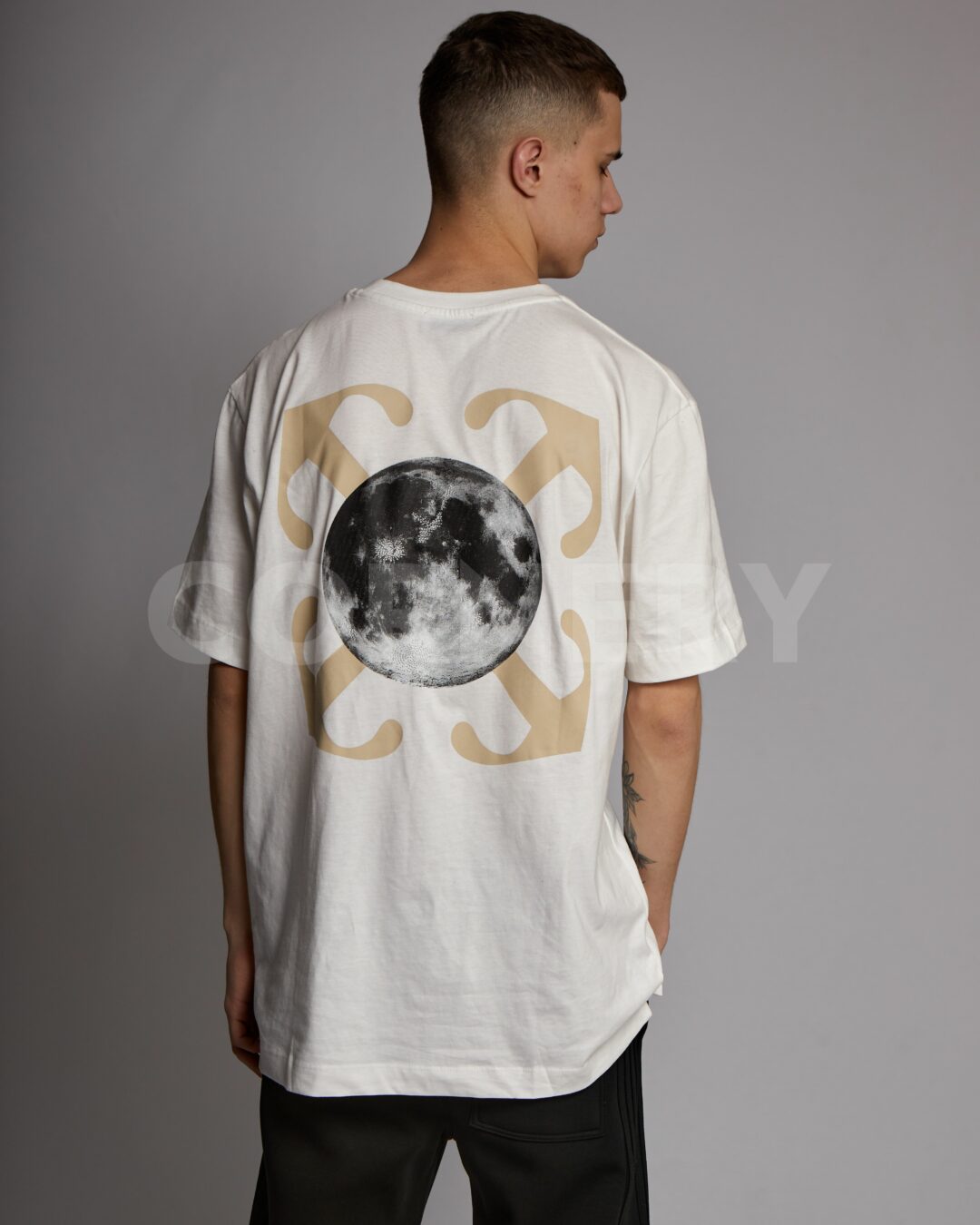 Футболка Off White