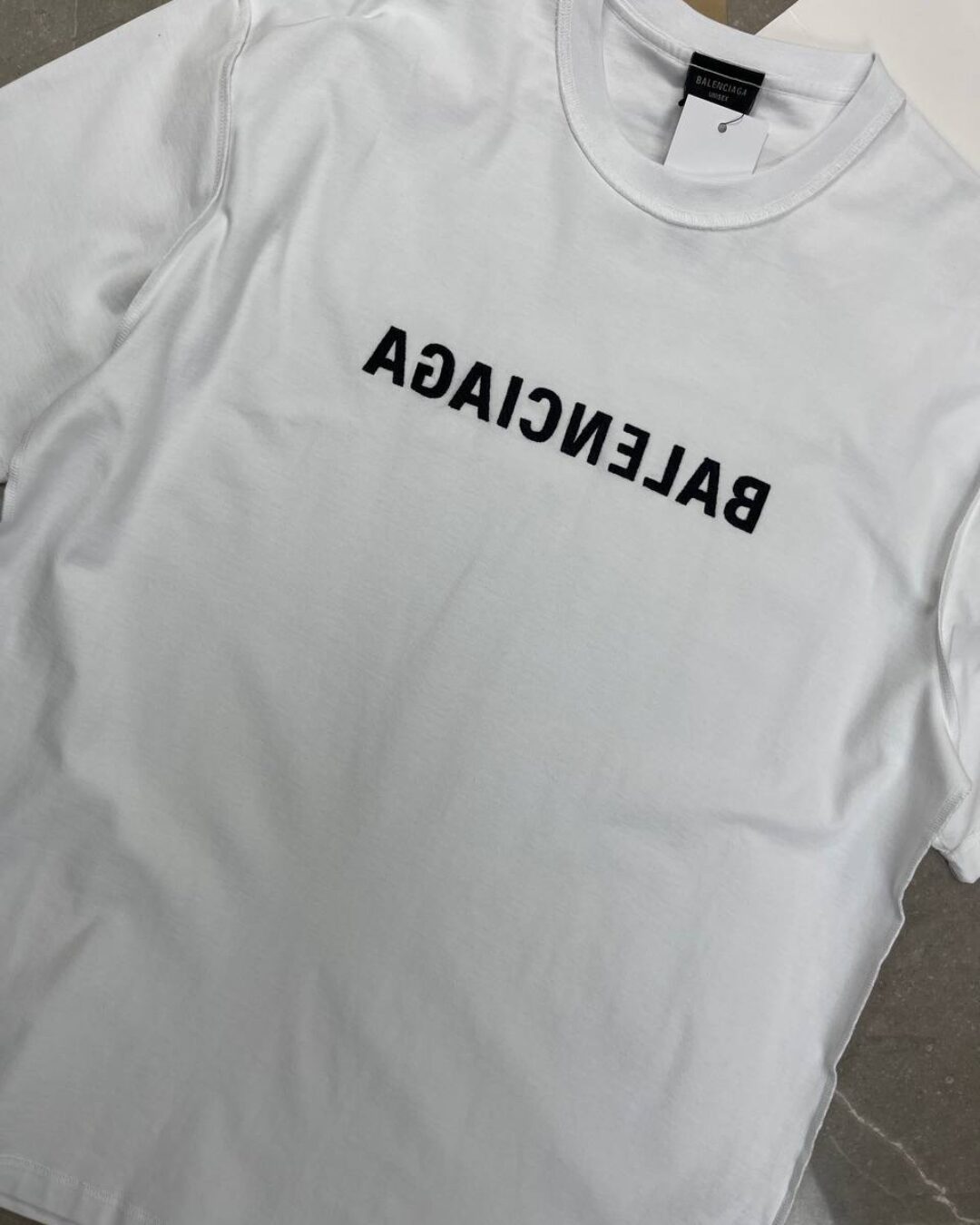Футболка Balenciaga