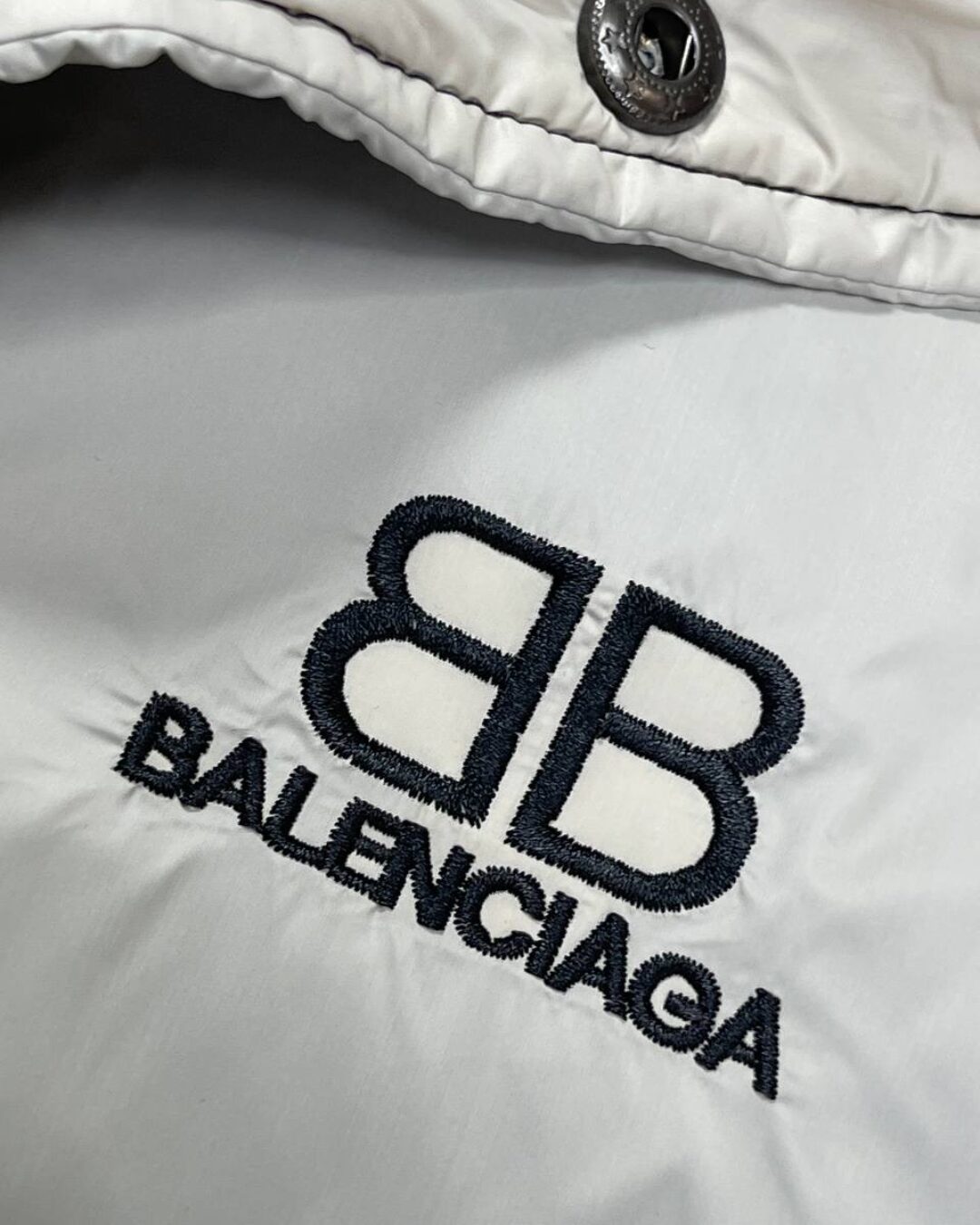 Пуховик Balenciaga