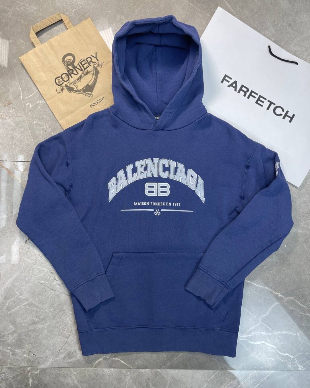 Худи Balenciaga