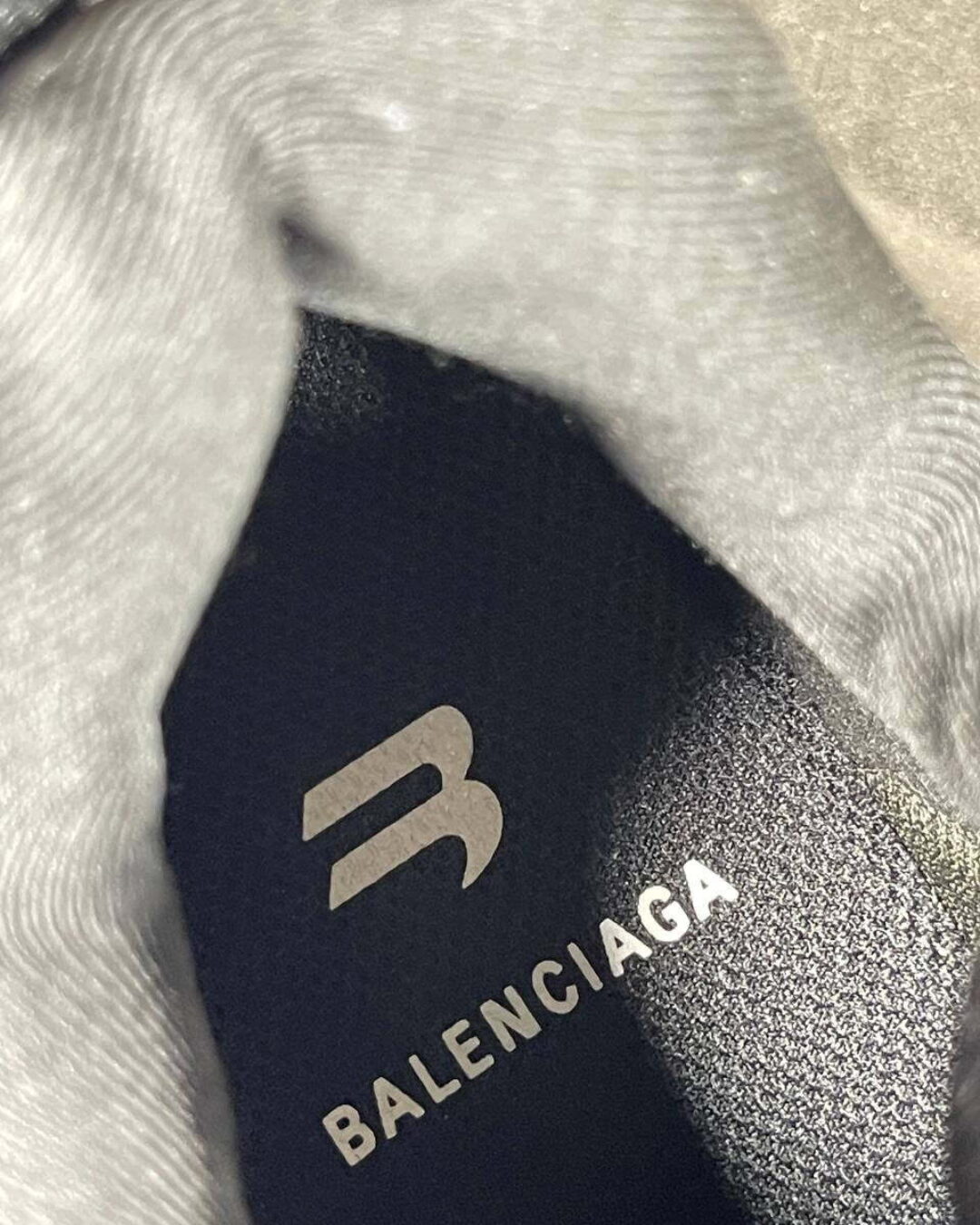 Кроссовки Balenciaga — фото 7