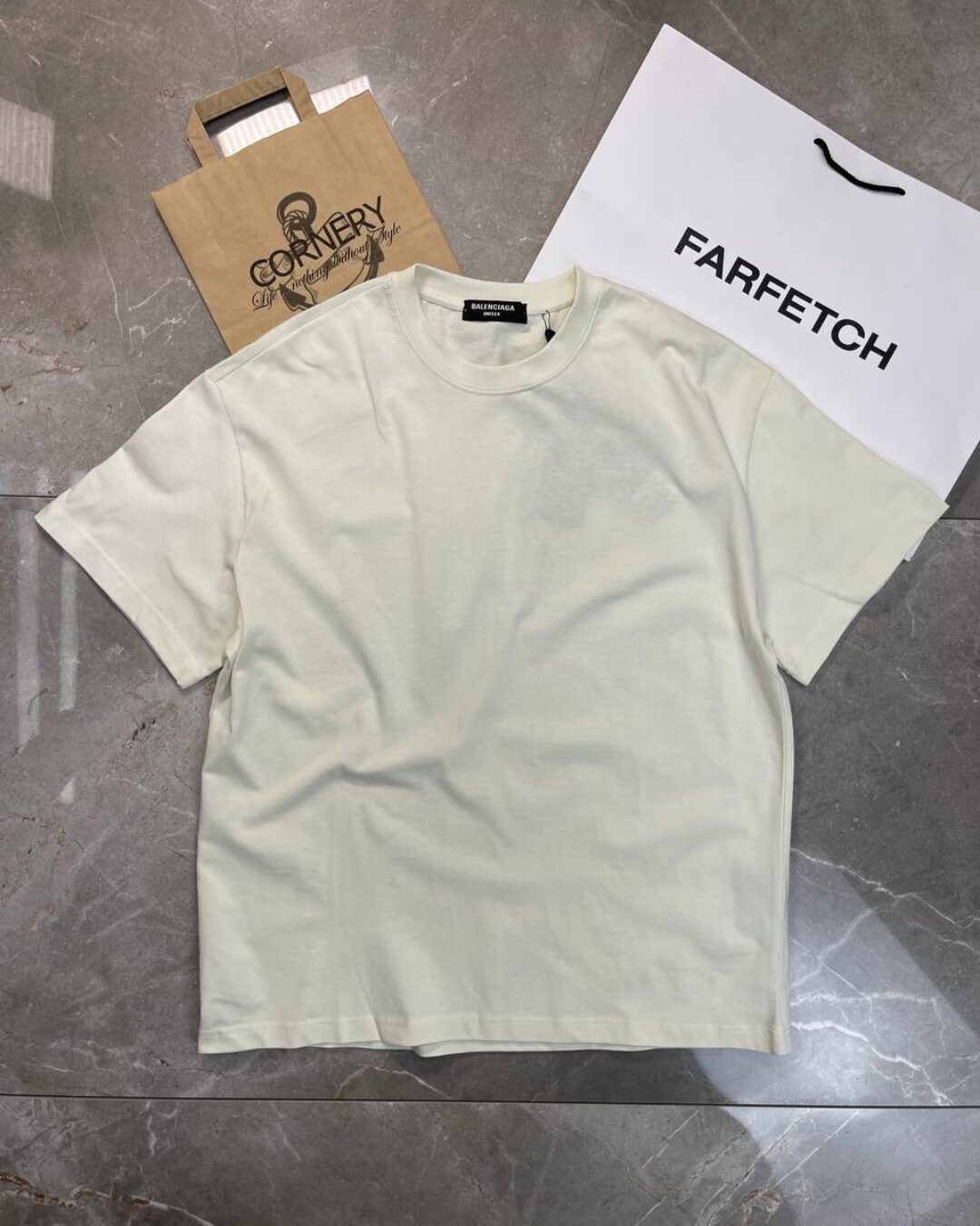 Футболка Balenciaga