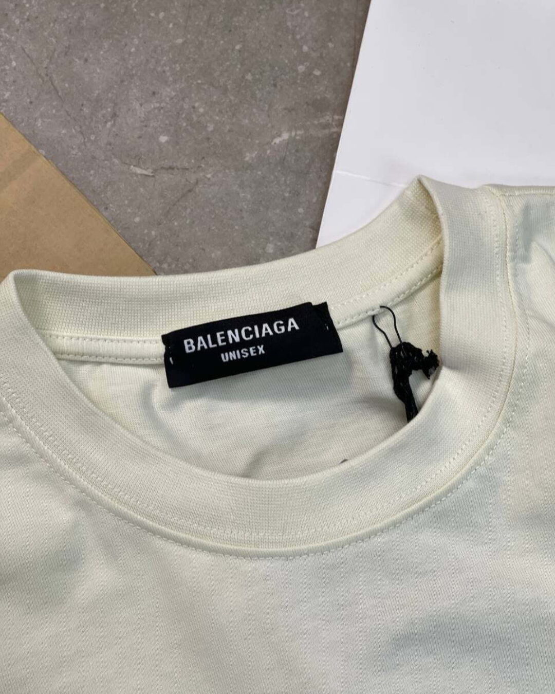 Футболка Balenciaga — фото 9