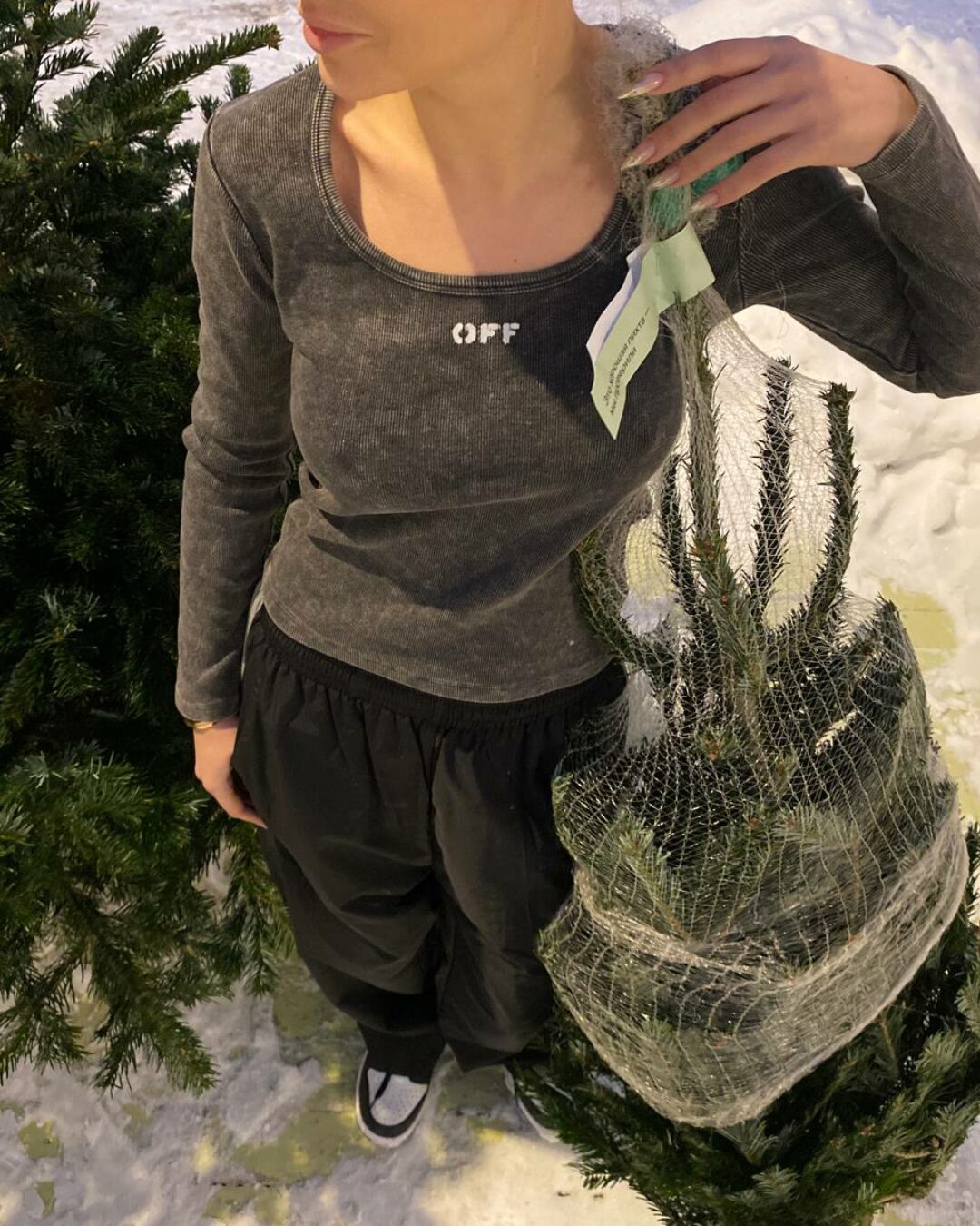 Топ Off White