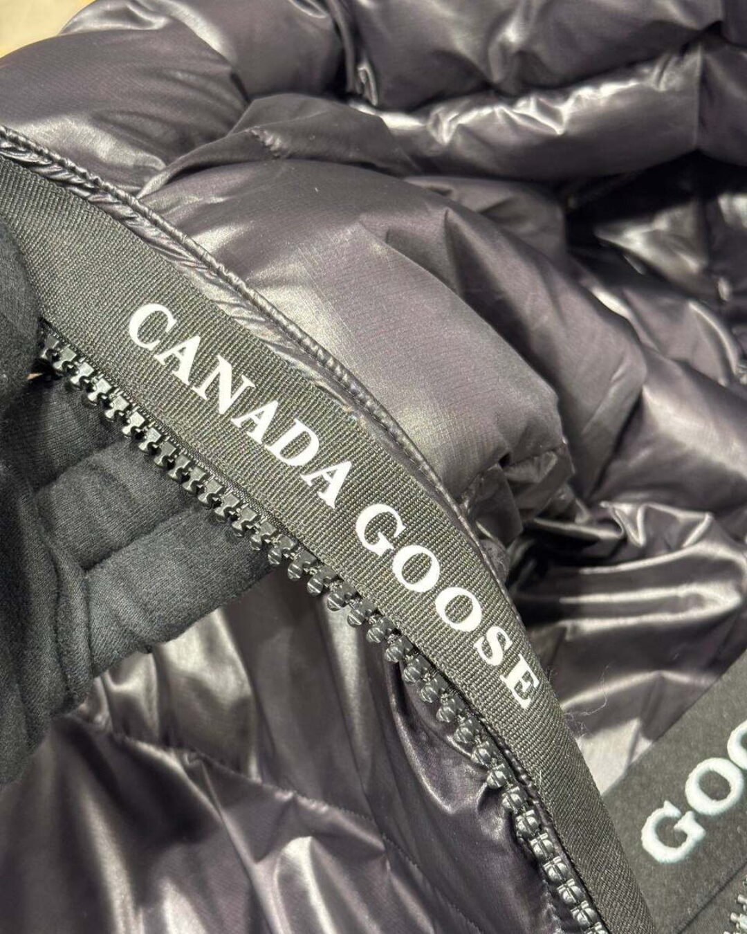 Пуховик Canada Goose