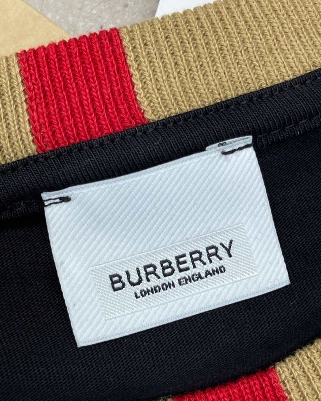 Футболка Burberry