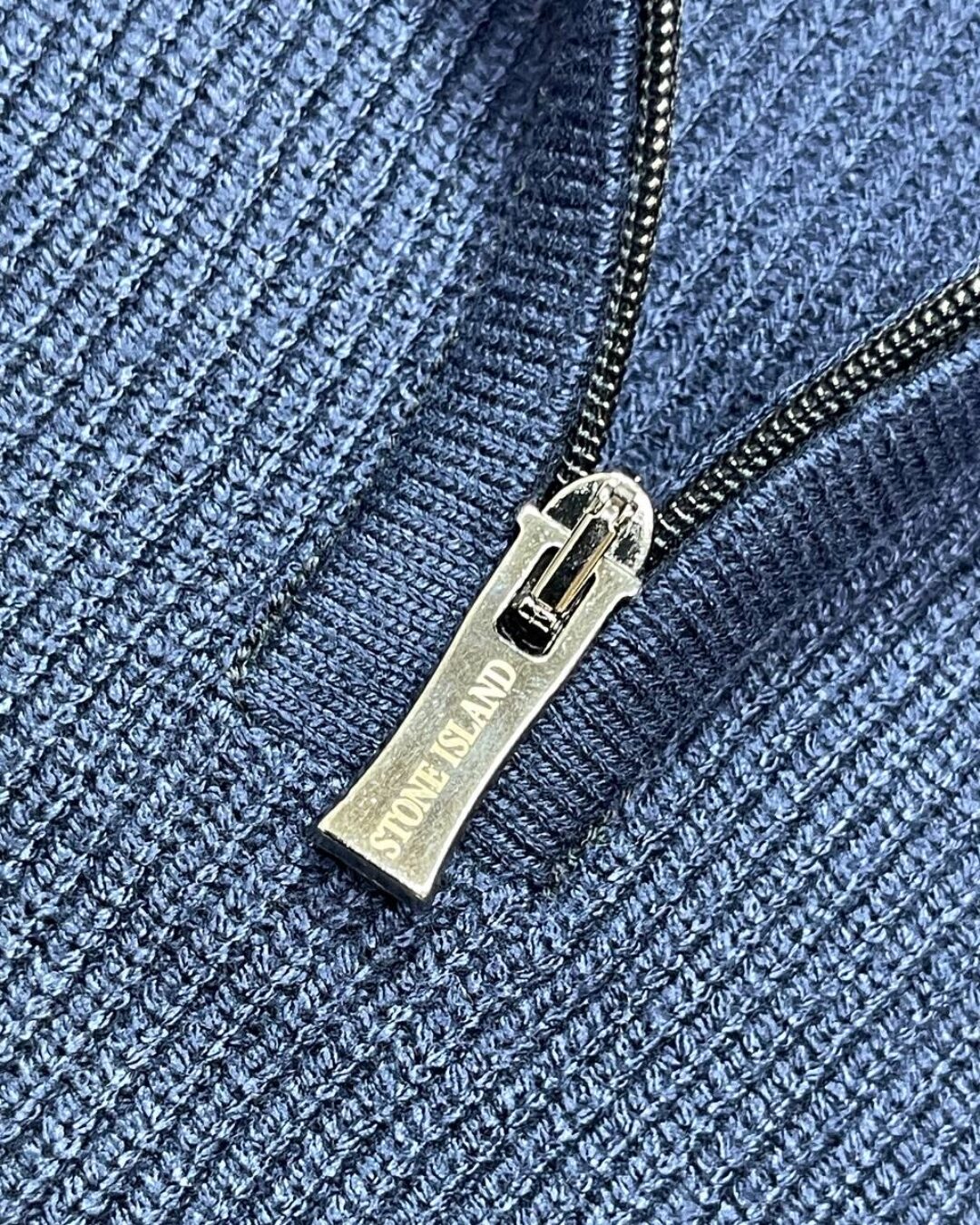 Свитер Stone Island