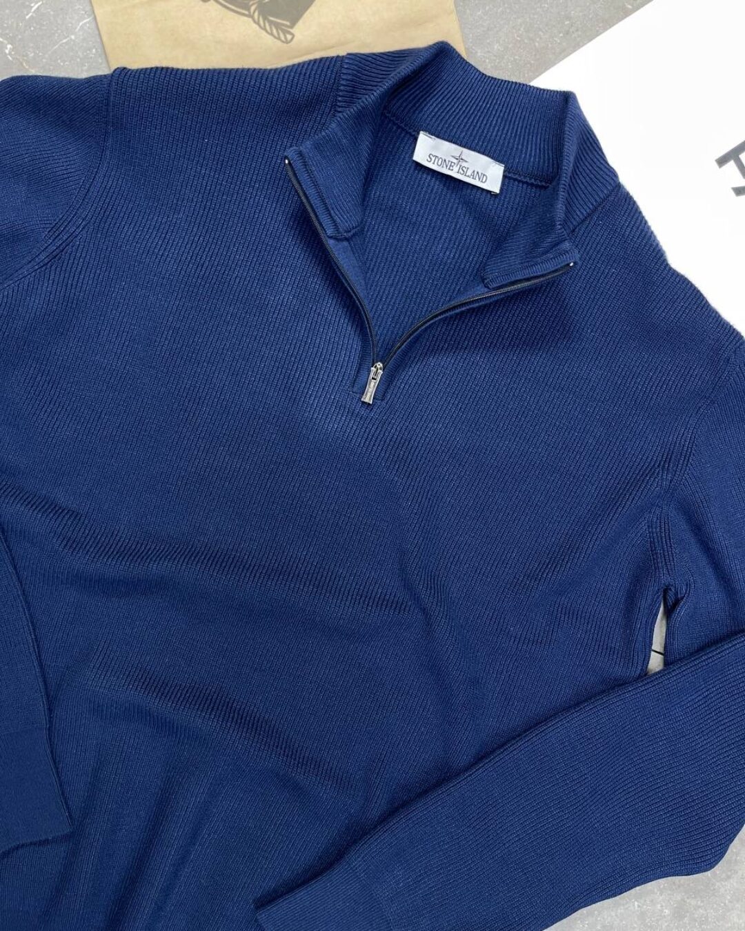 Свитер Stone Island