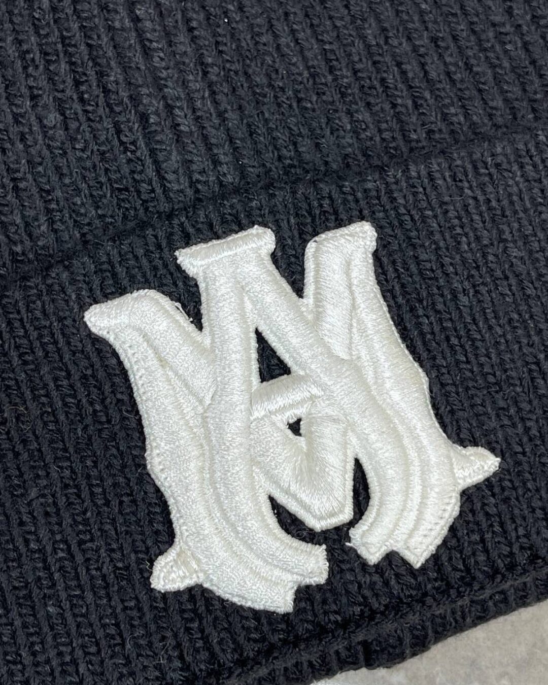 Шапка Amiri