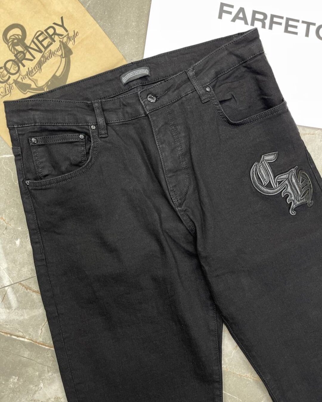Джинсы Chrome Hearts