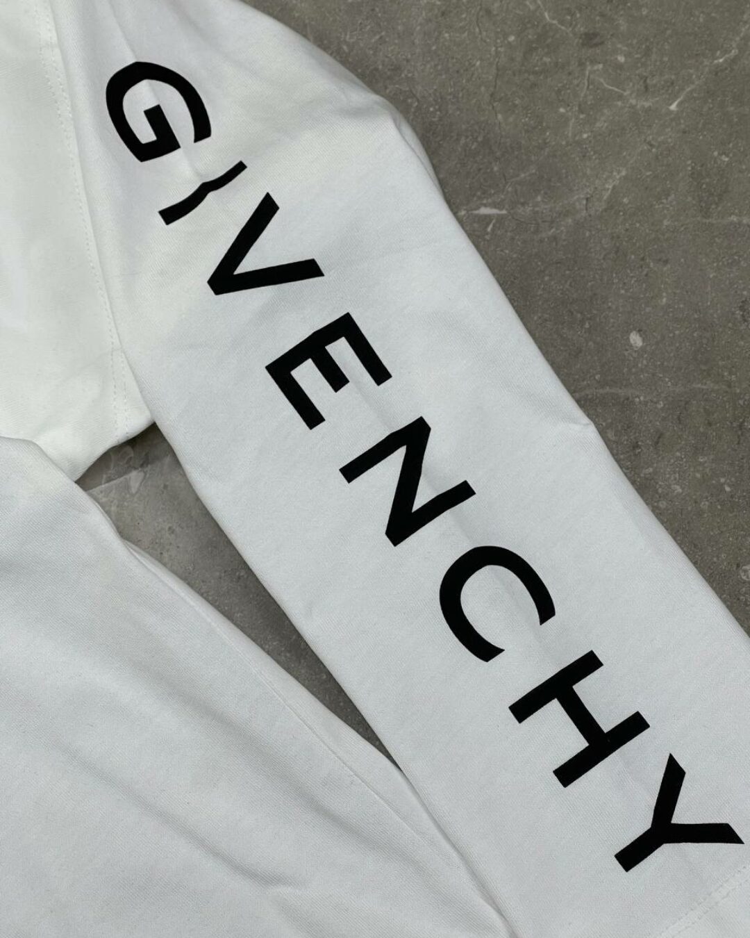 Кофта Givenchy