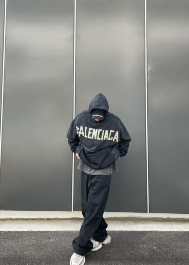 Худи Balenciaga