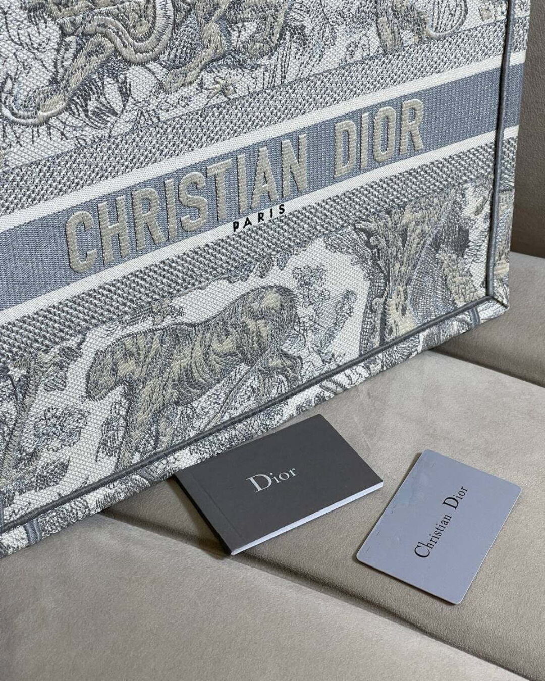 Сумка Dior Book Tote